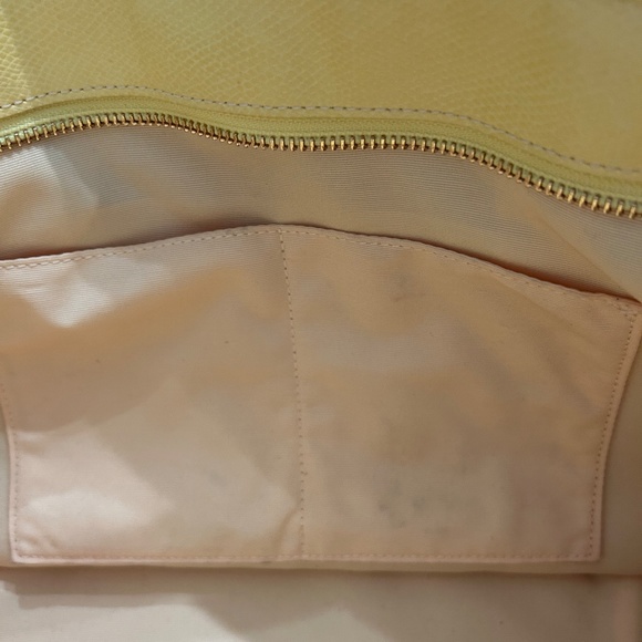 Coach Large tote soft yellow, BONUS added key chain and purse organizer - Picture 4 of 10